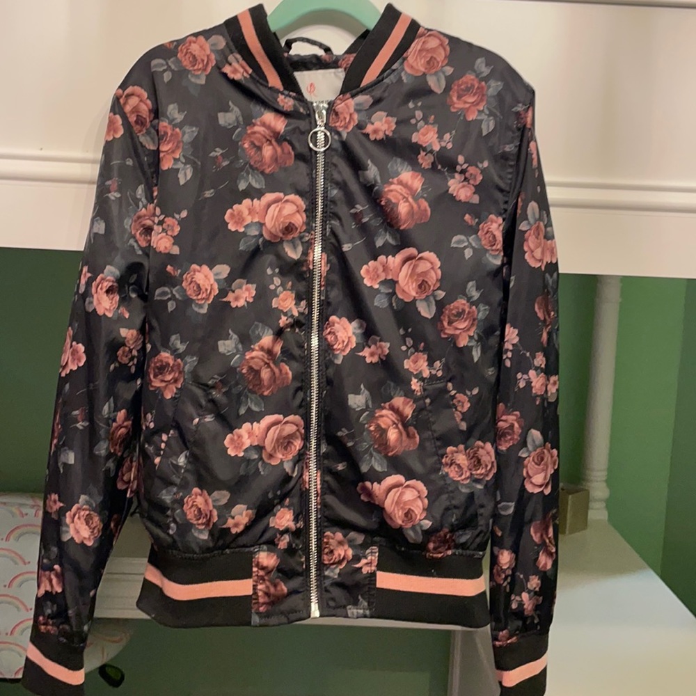 🌸 Urban Republic🌸Black and Rose Polyester Jacket Trendy Girls L 14 - Picture 2 of 7